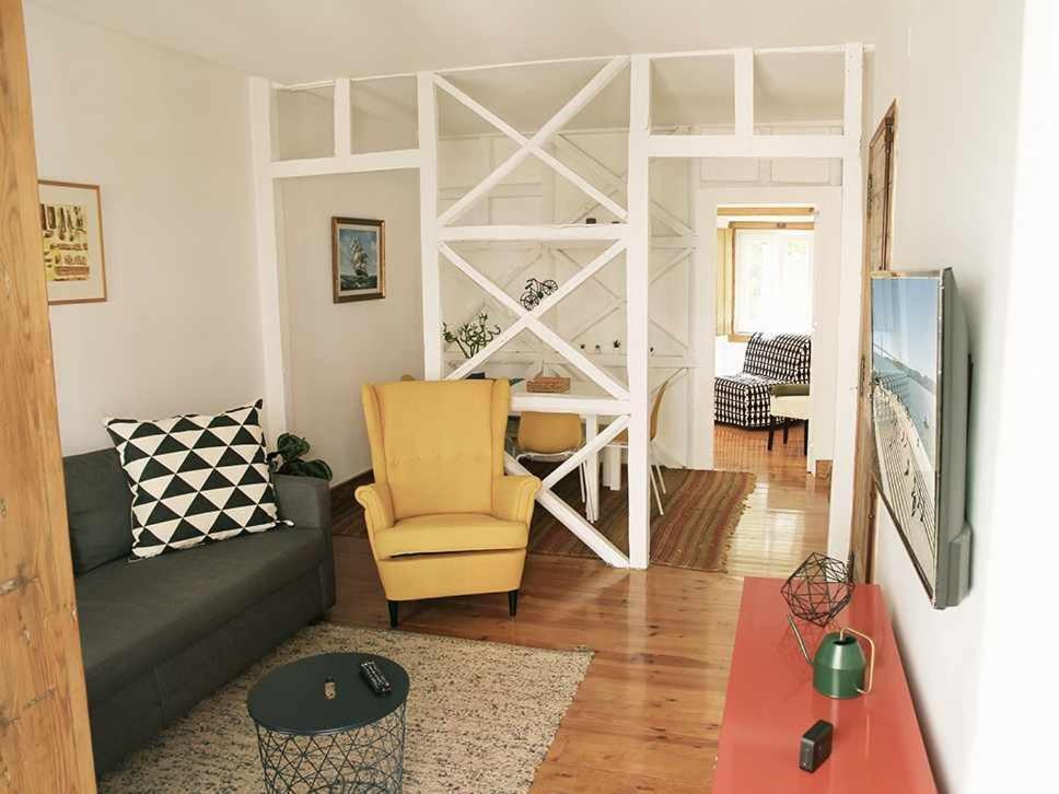 Typical Portuguese Apartment In Sao Bento 리스본 외부 사진