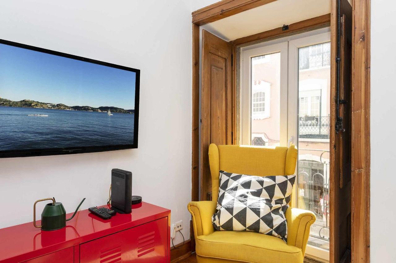 Typical Portuguese Apartment In Sao Bento 리스본 외부 사진